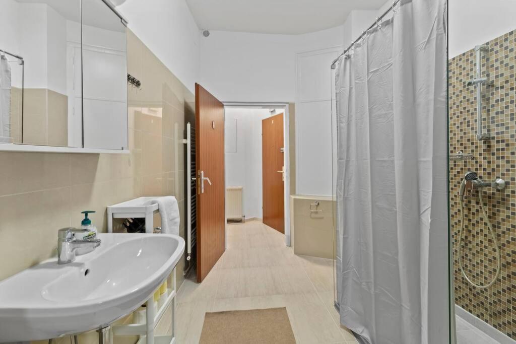 Modern Apartment Close To Center - 2Br Vienna Luaran gambar