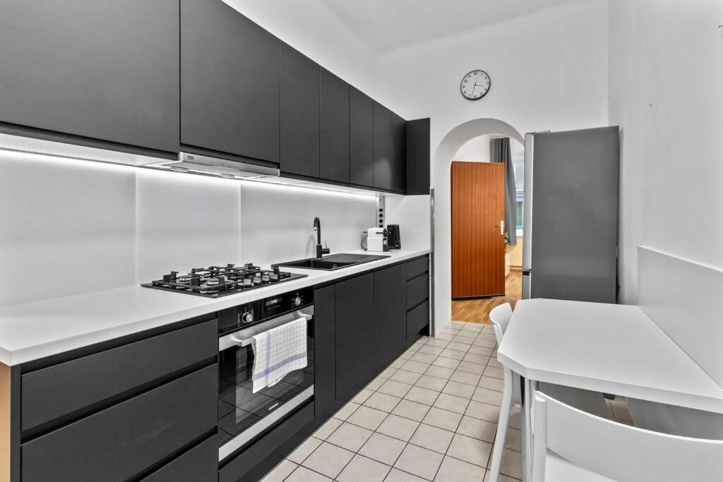 Modern Apartment Close To Center - 2Br Vienna Luaran gambar